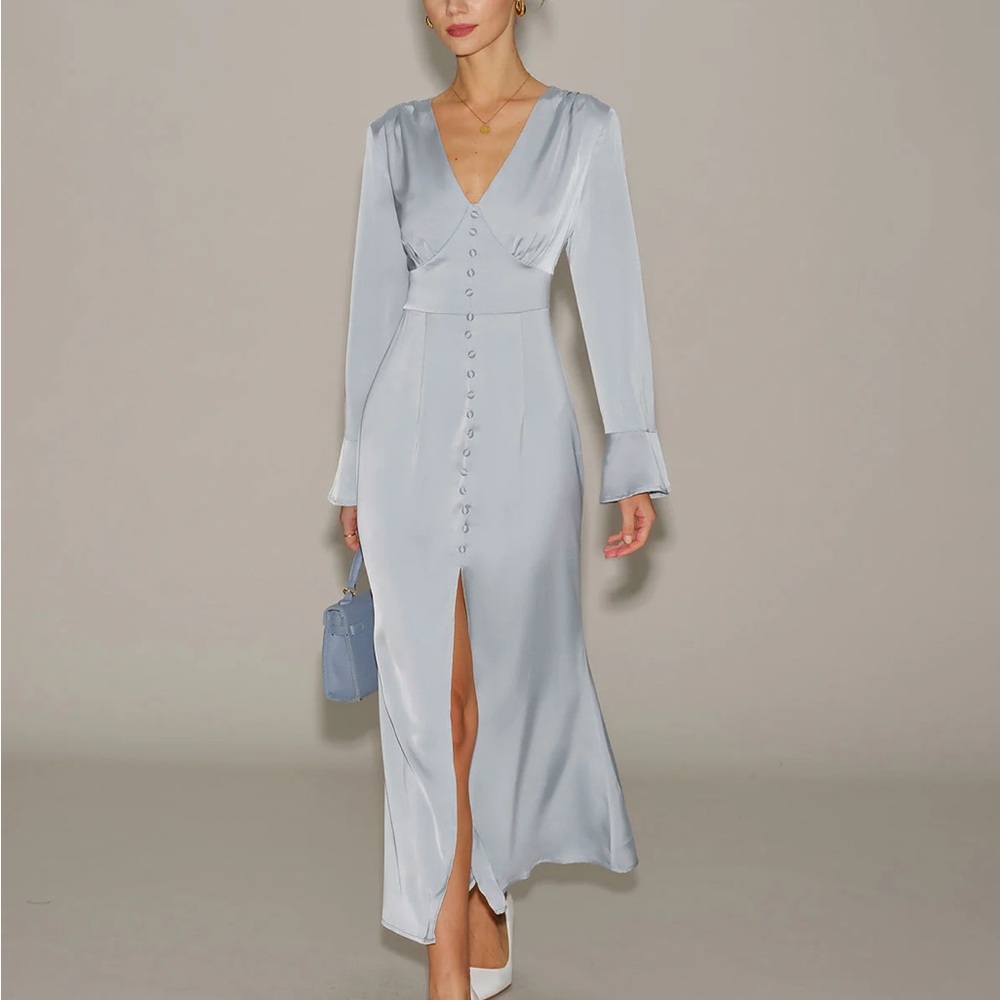 Rihoas Elegant Bell Sleeve Light Blue Maxi Dress